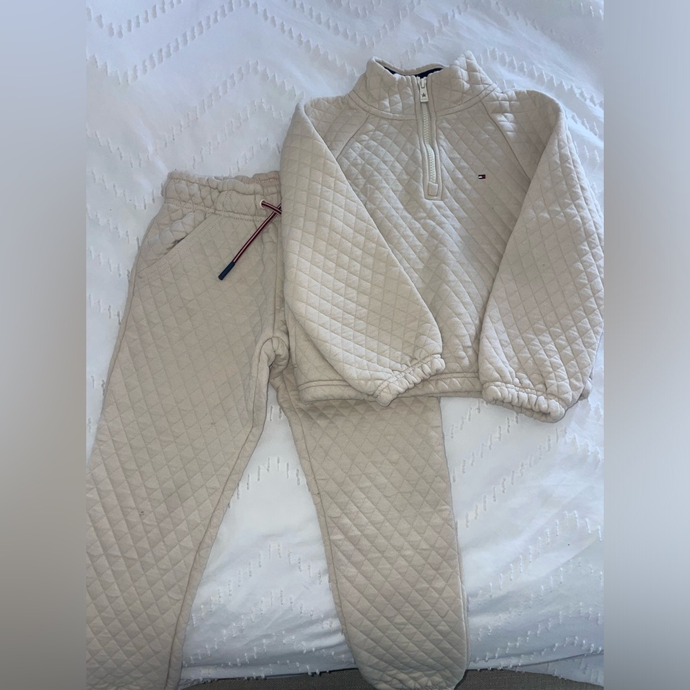 Tommy Hilfiger Cream and Navy Quilted Jacket